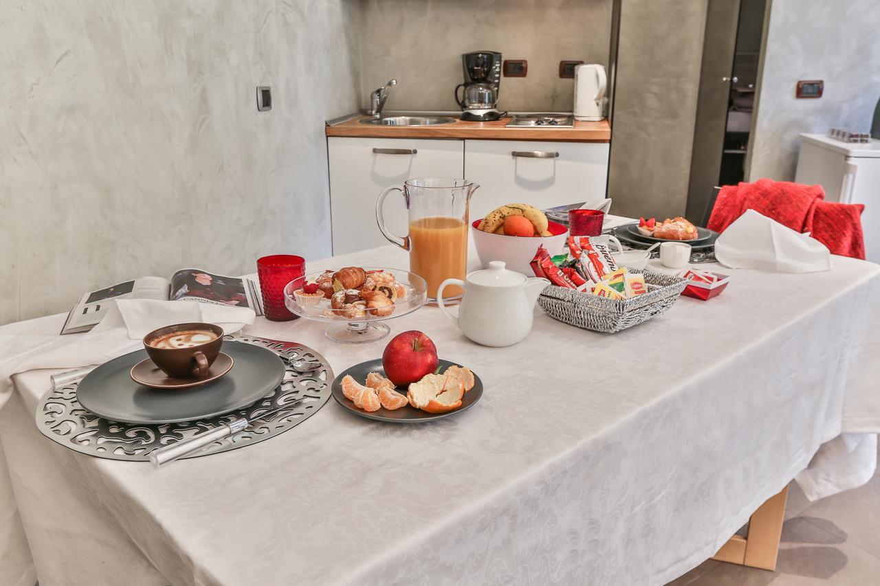 San Babila Suite Mediolan Zewnętrze zdjęcie